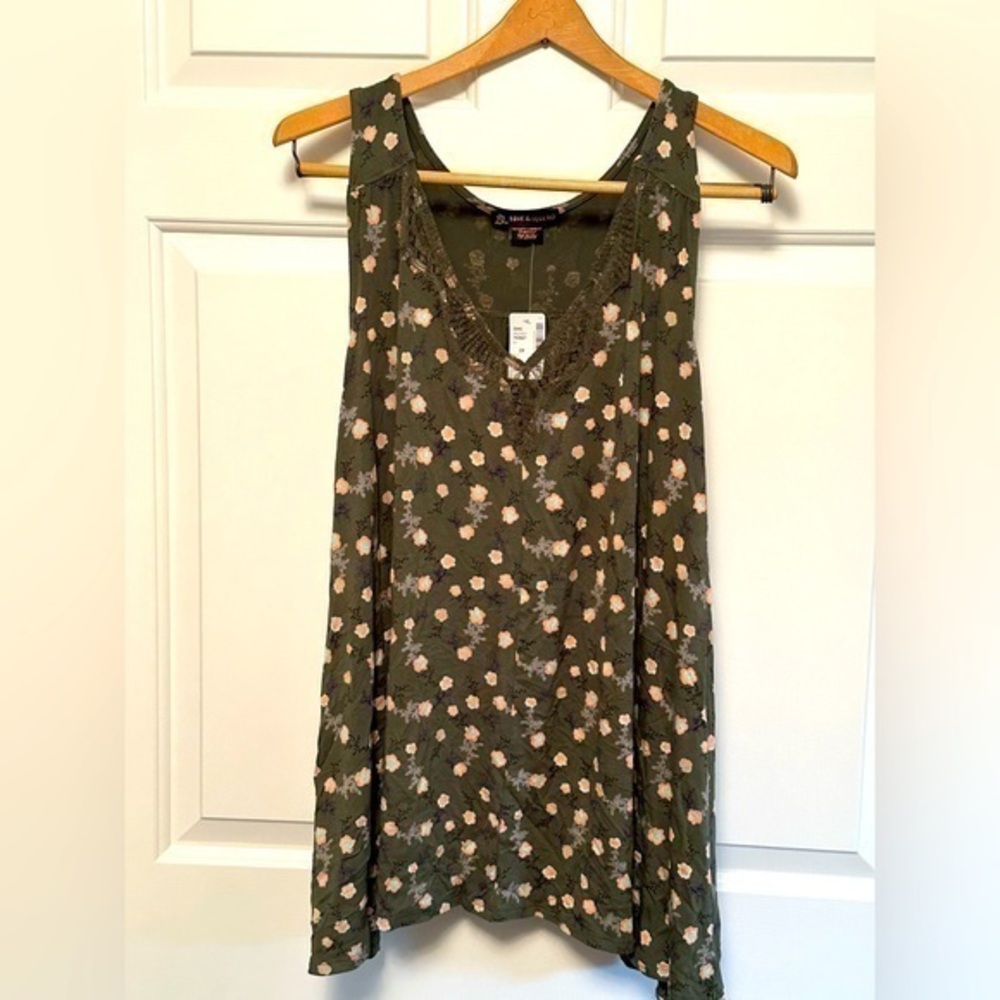 Love & Legend Floral Swing Tank